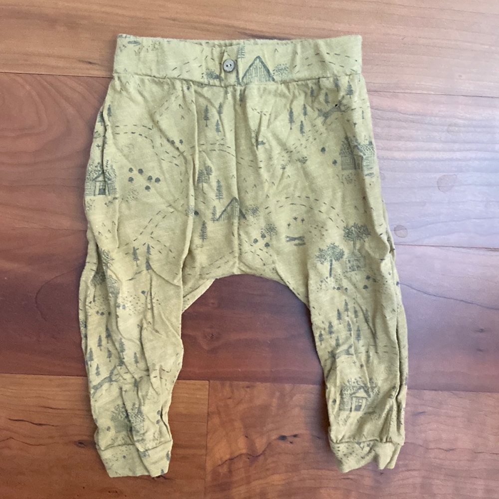 Rylee + Cru Cabin Print Pants